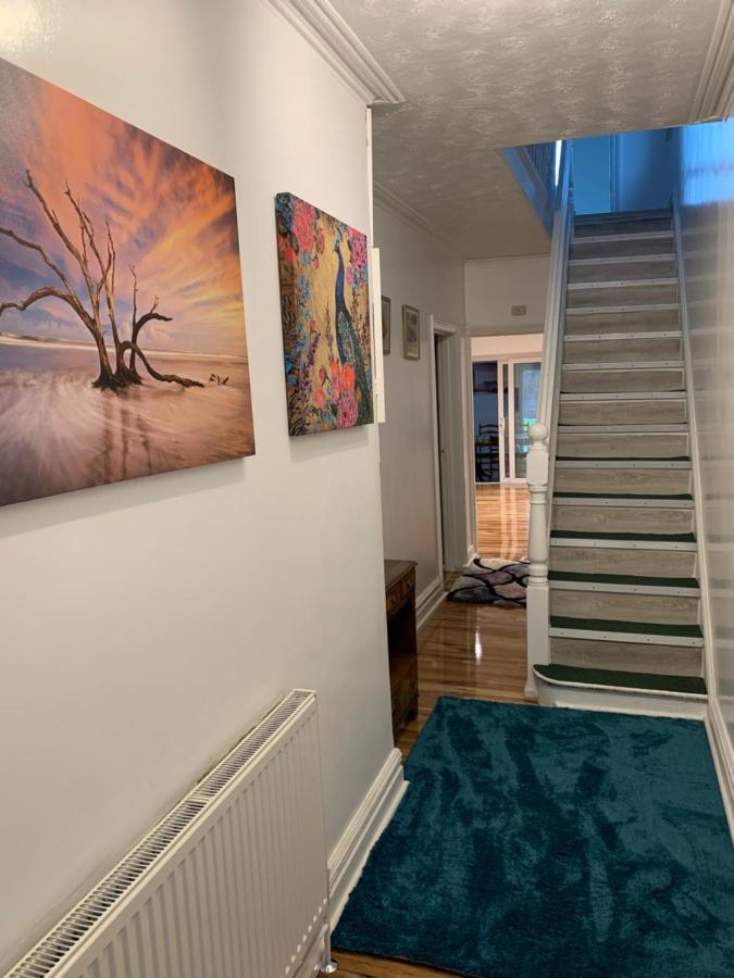 Fantastic Villa Bournemouth - Spa, Parking, Garden Bagian luar foto