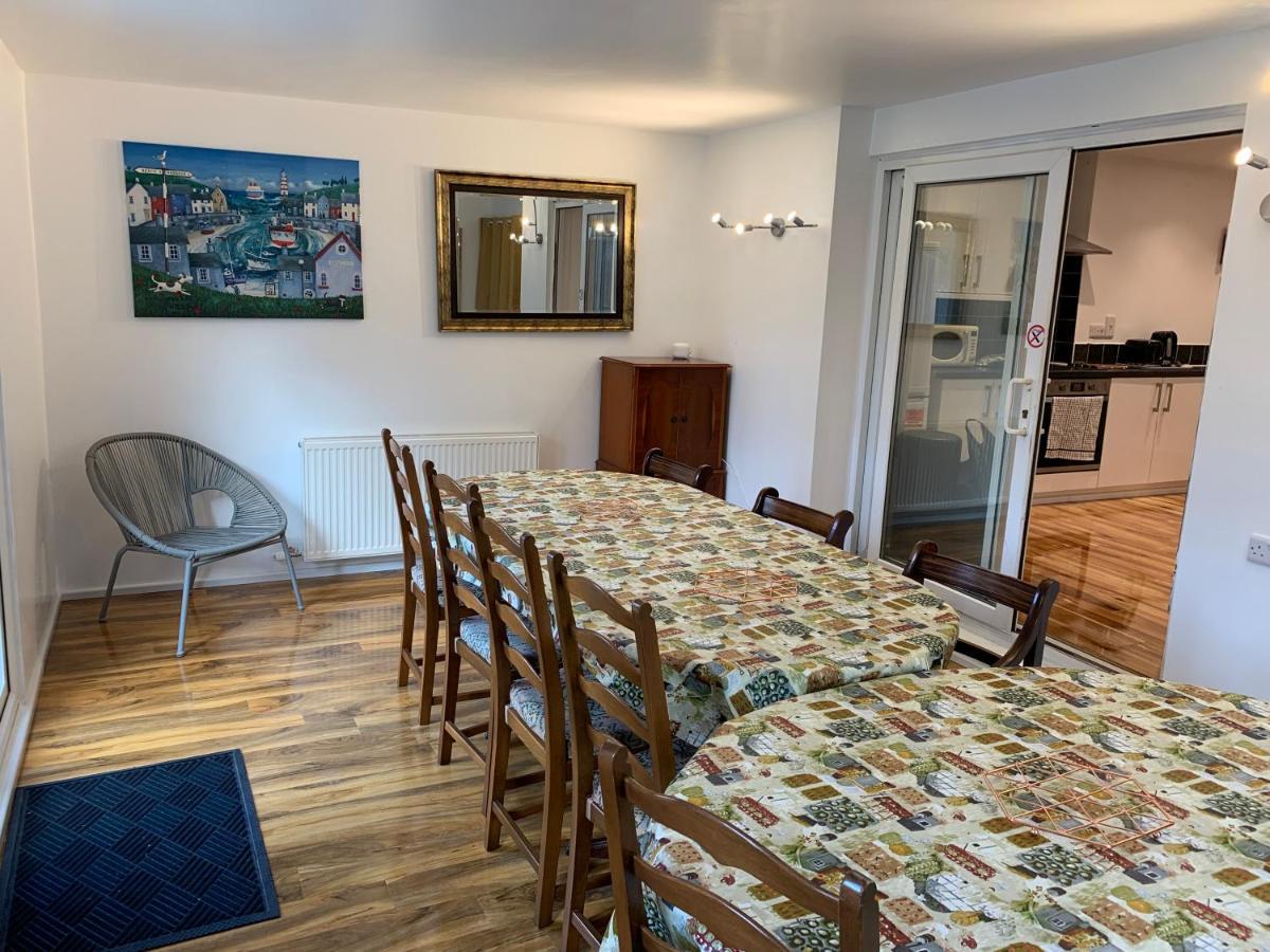 Fantastic Villa Bournemouth - Spa, Parking, Garden Bagian luar foto