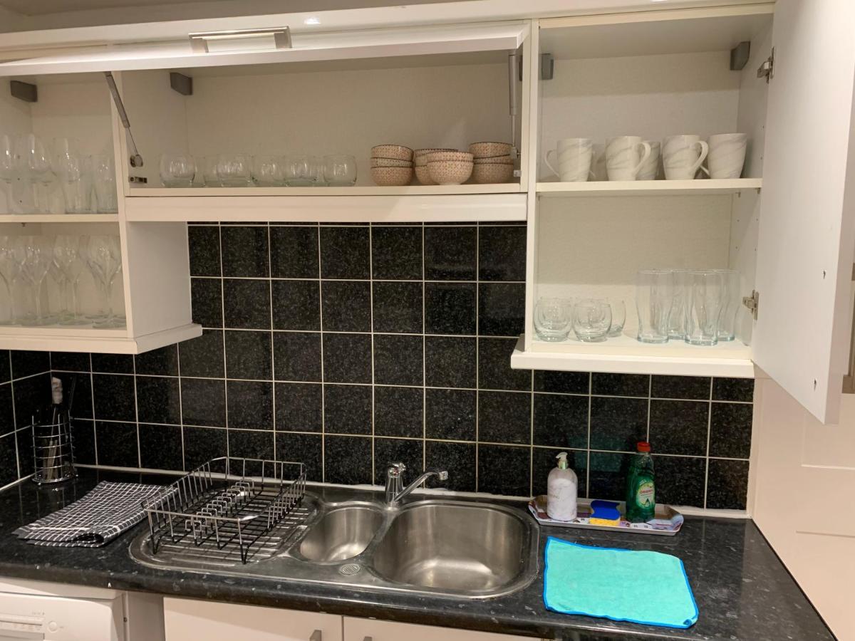 Fantastic Villa Bournemouth - Spa, Parking, Garden Bagian luar foto