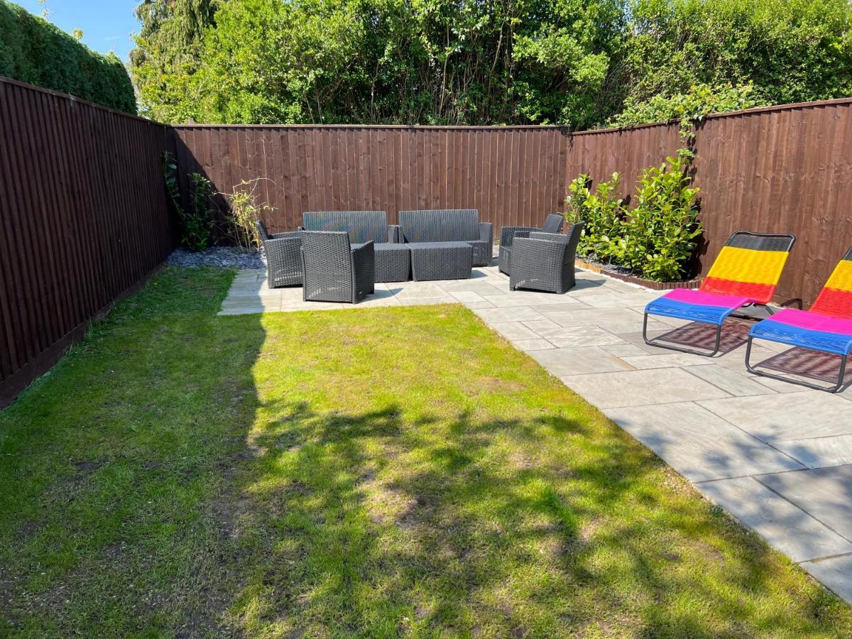 Fantastic Villa Bournemouth - Spa, Parking, Garden Bagian luar foto