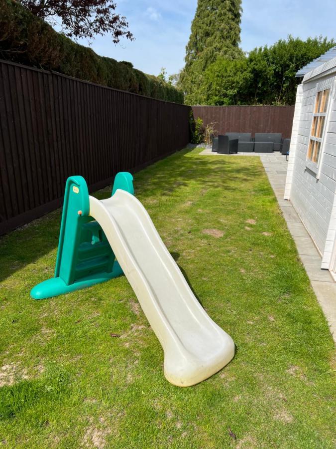 Fantastic Villa Bournemouth - Spa, Parking, Garden Bagian luar foto