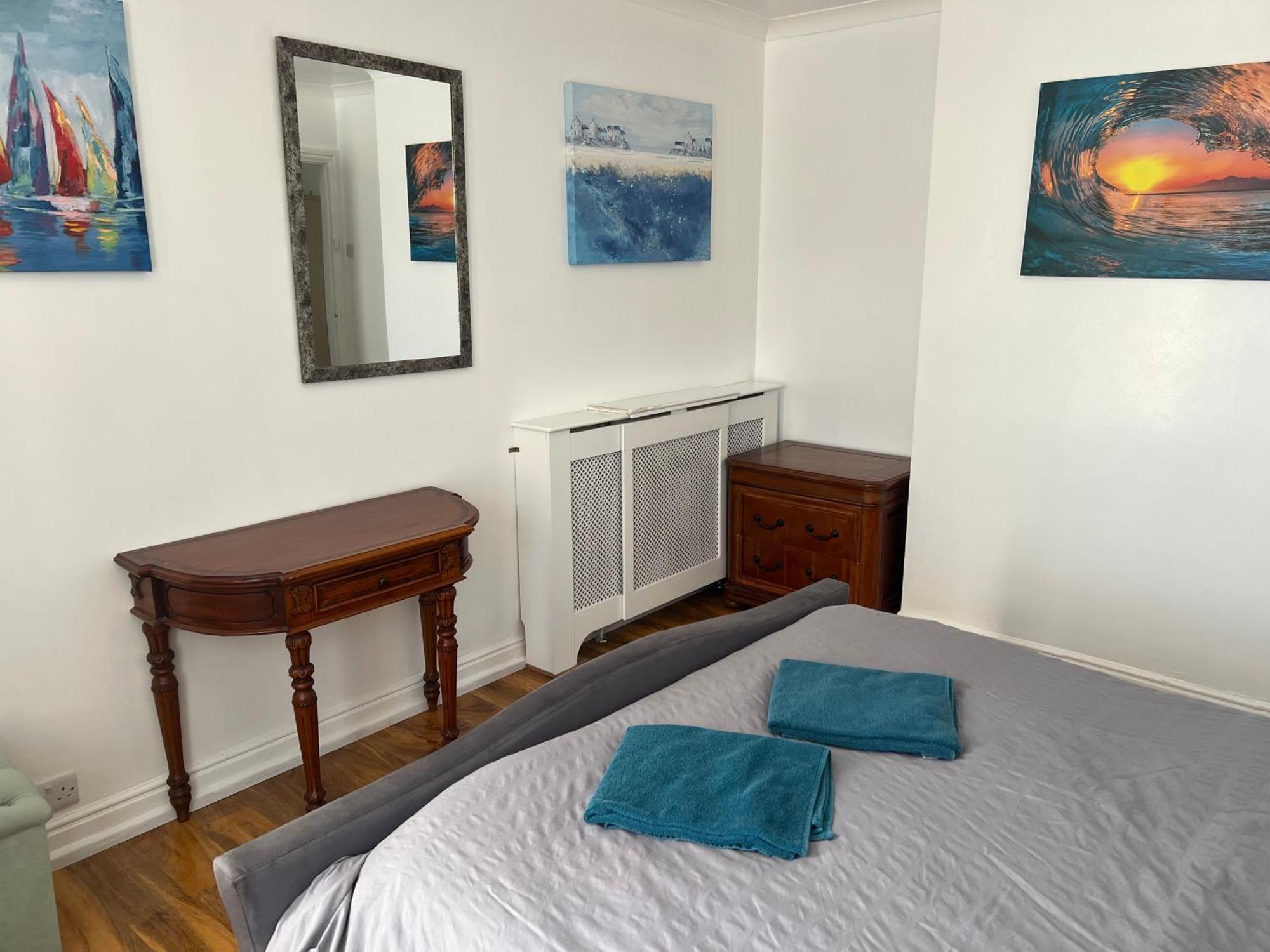 Fantastic Villa Bournemouth - Spa, Parking, Garden Bagian luar foto